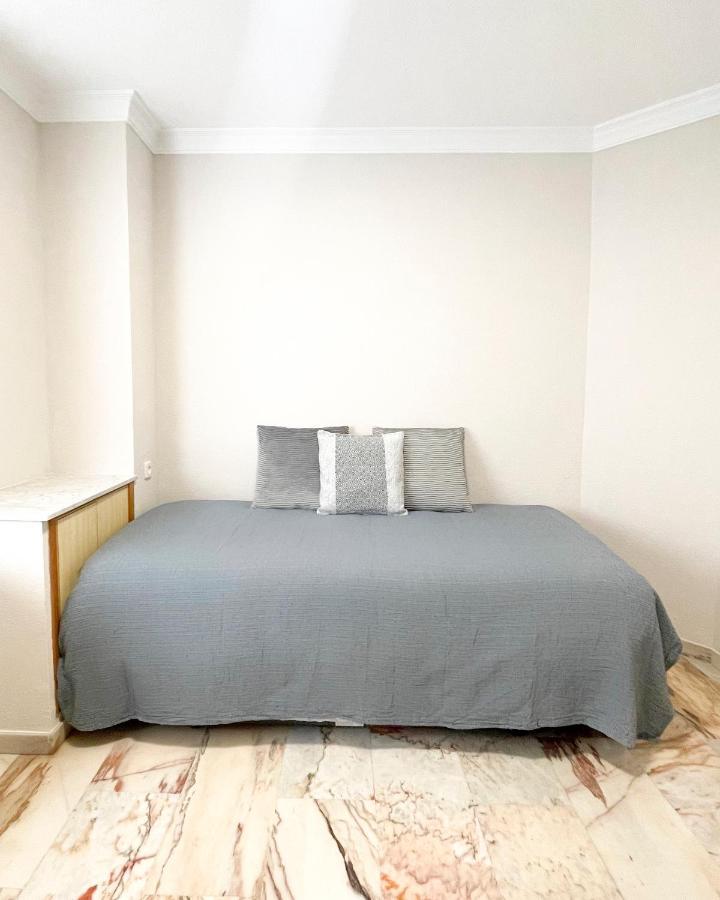 Holidays2Malaga Tomas De Echeverria 150 Mts To Beach & High Speed Wifi & Parking Lejlighed Eksteriør billede