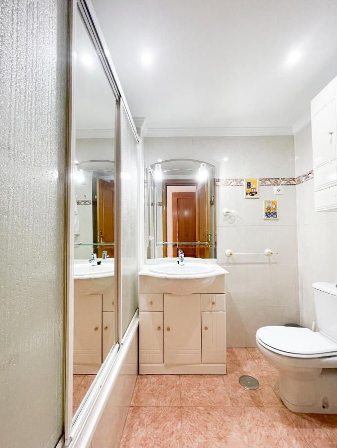 Holidays2Malaga Tomas De Echeverria 150 Mts To Beach & High Speed Wifi & Parking Lejlighed Eksteriør billede