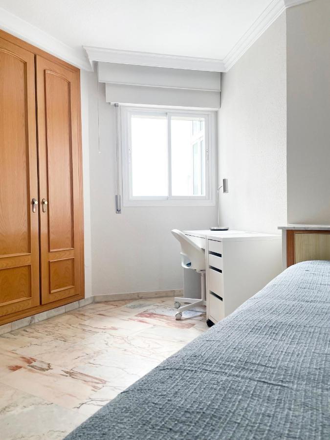 Holidays2Malaga Tomas De Echeverria 150 Mts To Beach & High Speed Wifi & Parking Lejlighed Eksteriør billede